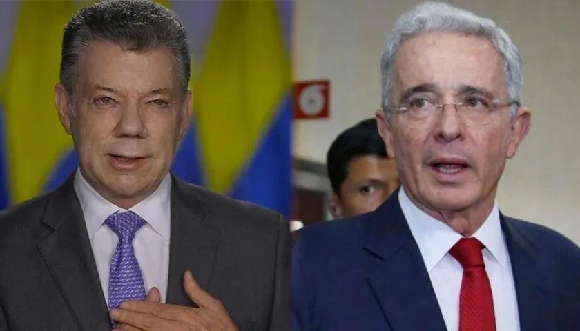 Los expresidentes Juan Manuel Santos y Alvaro Uribe