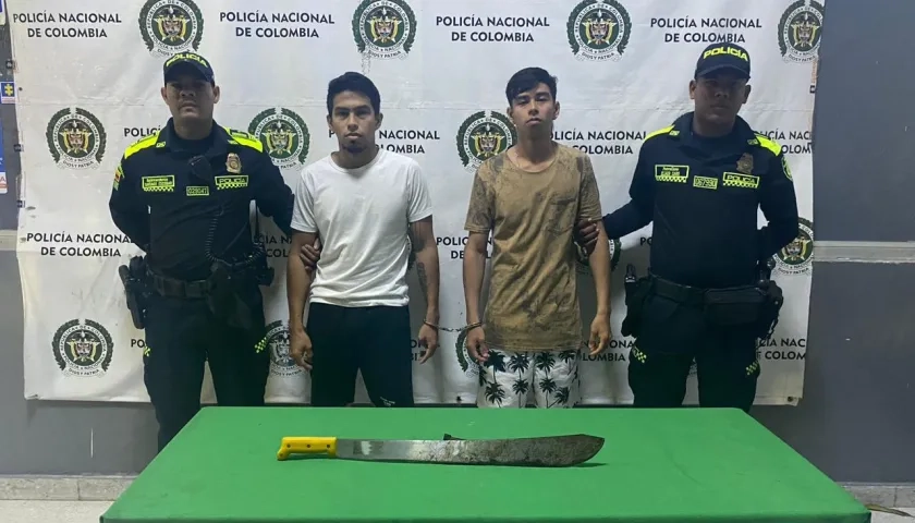 Los dos hermanos fueron capturados en flagrancia por la Policía. 
