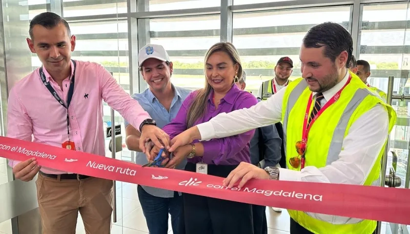 Reciben primer vuelo Medellín-Santa Marta.