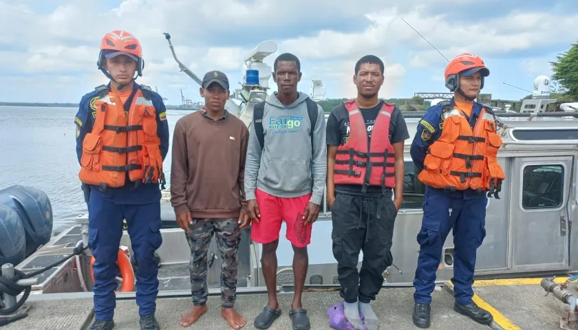 Los tres ciudadanos panameños rescatados por la Armada