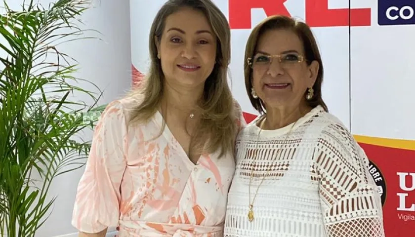 Margarita Cabello Blanco, Procuradora General de la Nación junto a Beatriz Tovar Carrasquilla, Rectora Seccional de la Universidad Libre de  Barranquilla.