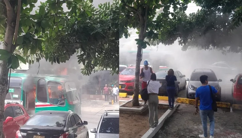 El bus al momento en que se estaba incendiando. 