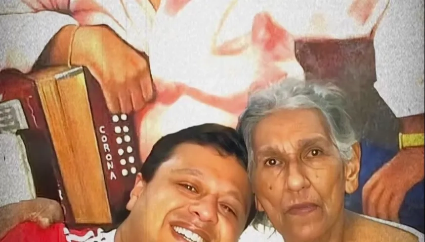 Rafael Santos y 'Mamá Vila'.