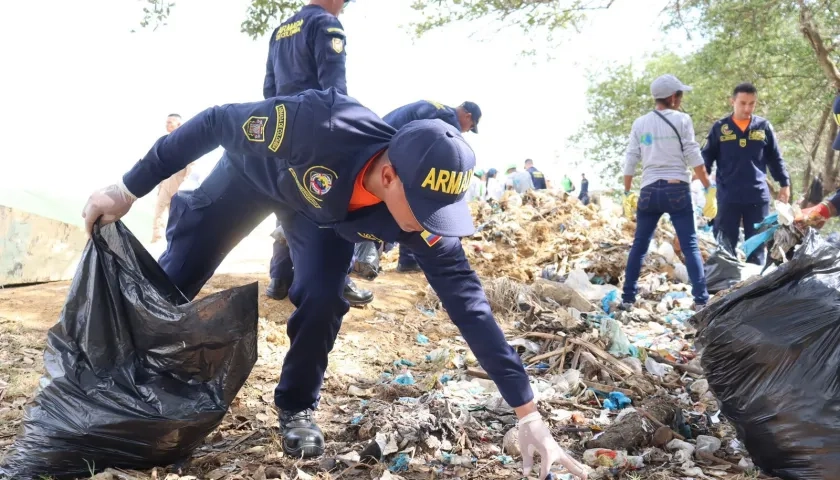 Los residuos sólidos serán reciclados. 