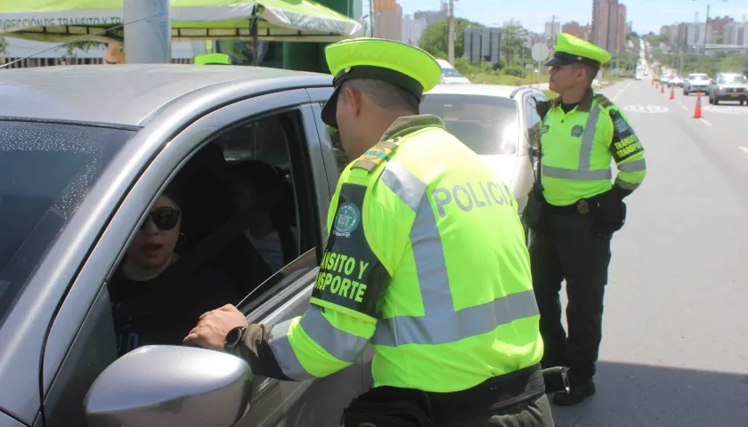 Operativos Policía Transito y Transporte. 