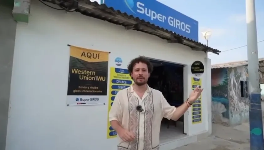 Luisito Comunica en Santa Cruz del Islote (Bolívar).