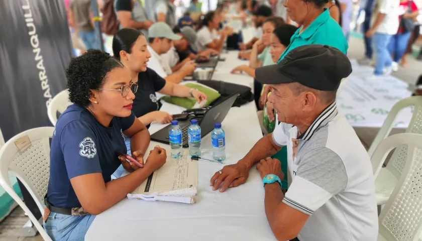 Todos los moradores de Villas de San Pablo pueden acceder a la oferta de la Alcaldía en 'Vamos pa´l barrio'