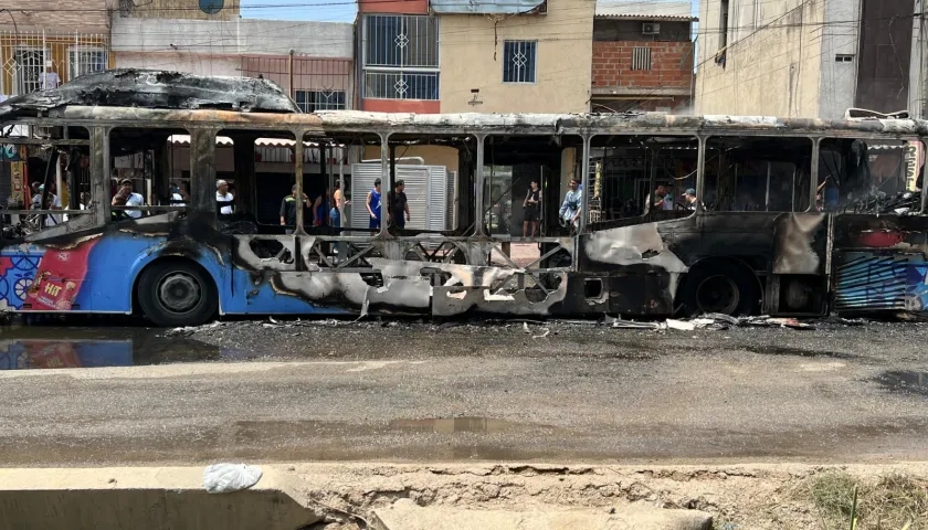 Incendio de bus en la Circunvalar