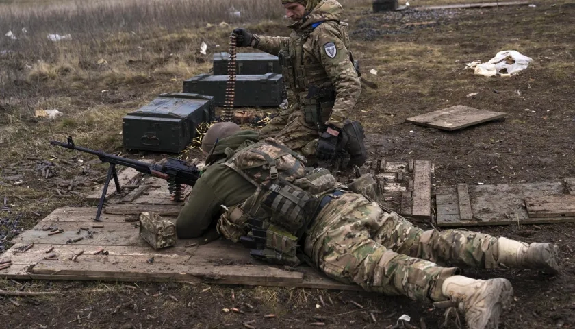 Militares ucranianos en Donestk.