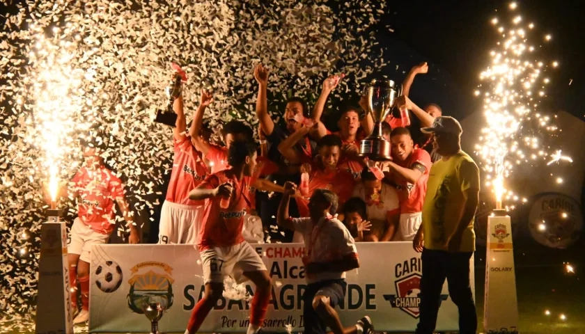 Celebración del Barranquilla FC tras conquistar el título de la Caribe Champions.