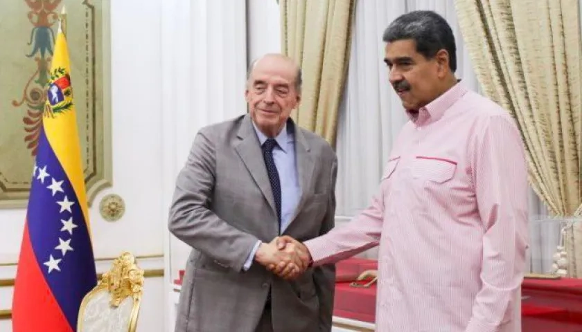 Álvaro Leyva y Nicolás Maduro.