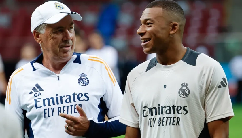 Carlo Ancelotti, técnico del Real Madrid, y Kylian Mbappé.