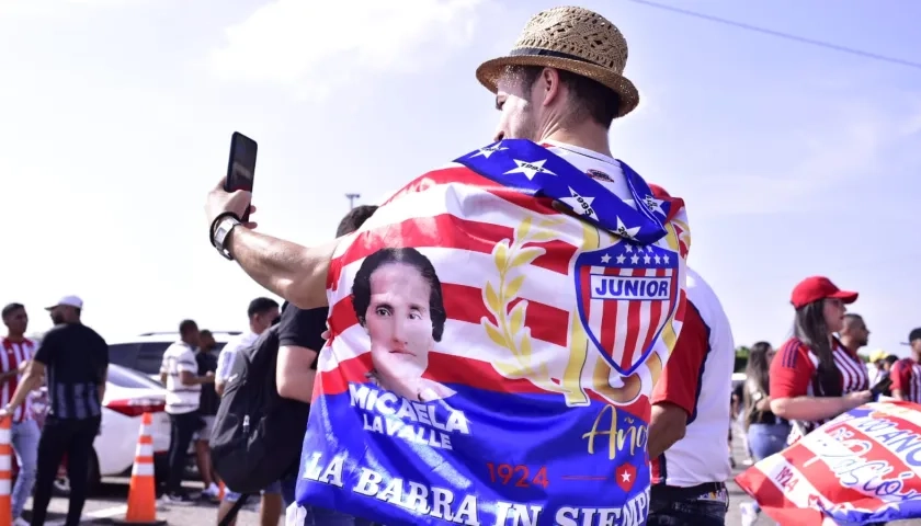 La imagen de Micaela Lavalle ha estado presente en la celebración del centenario del Junior.  