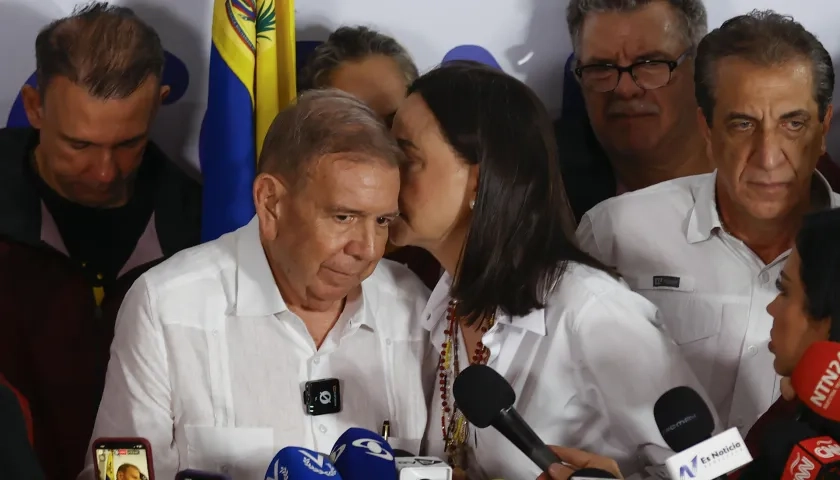 Edmundo González junto a María Corina Machado.