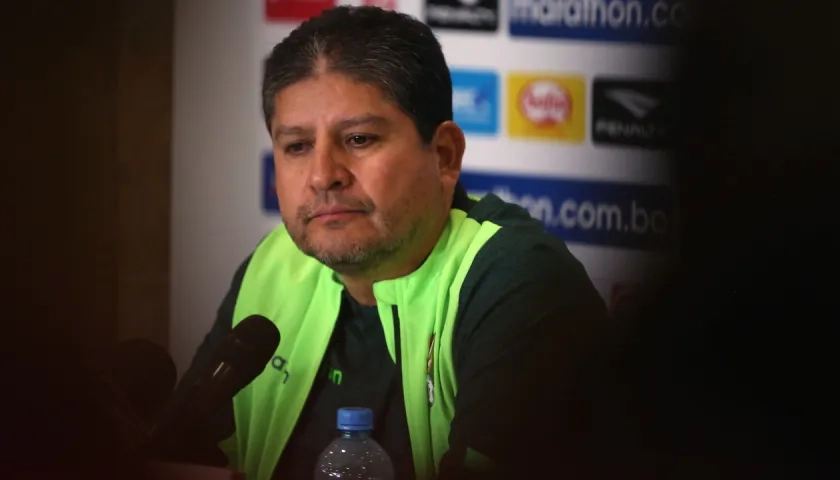 Óscar Villegas, entrenador de la selección boliviana.