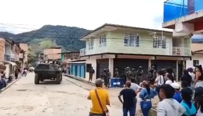 Fuerzas Militares en El Plateado.