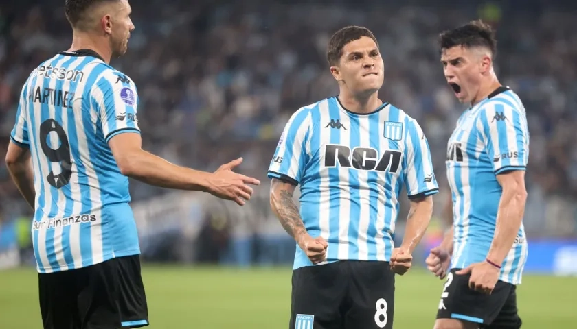 Juan Fernando Quintero celebrando. 