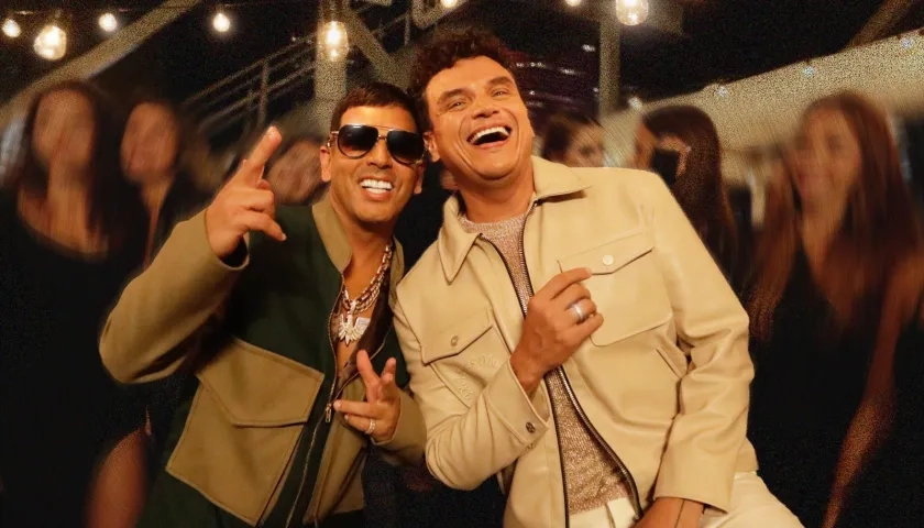 Tito 'El Bambino' y Silvestre Dangond, durante el video la canción.