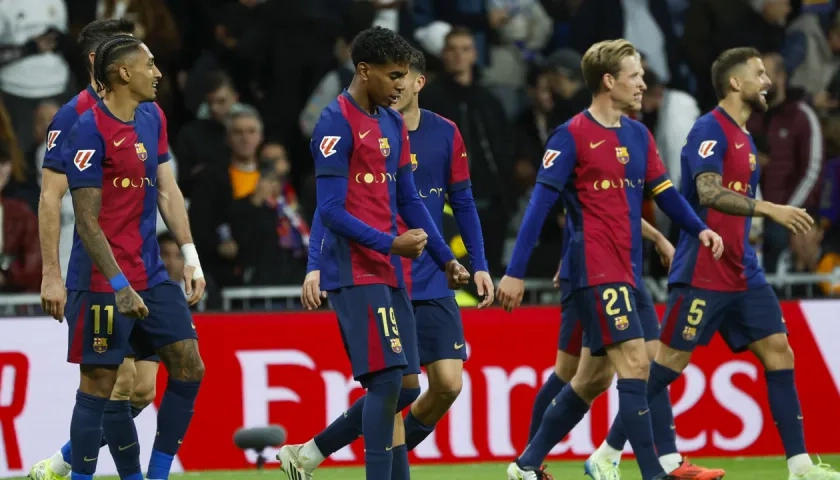 Jugadores del Barcelona durante el partido contra Real Madrid.