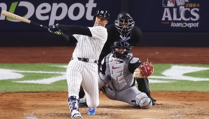 El swing de Juan Soto para su jonrón ante los Guardianes. 