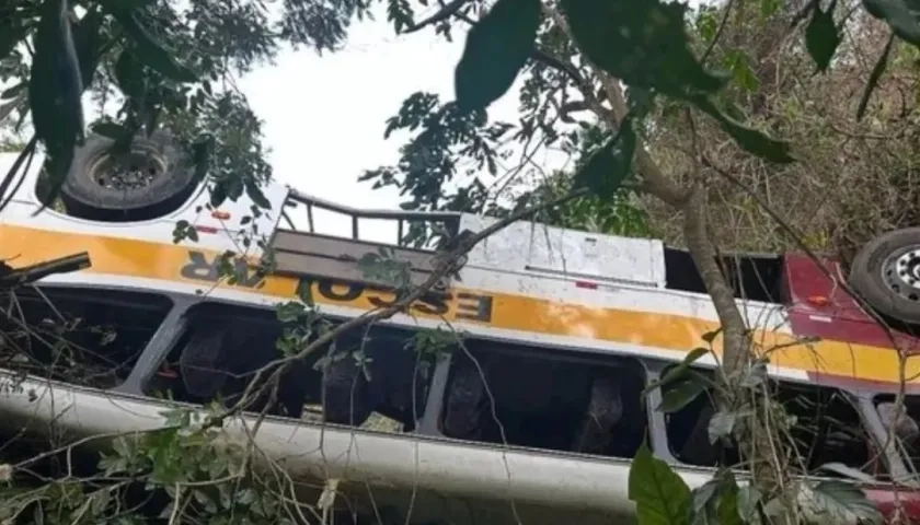 El bus accidentado.