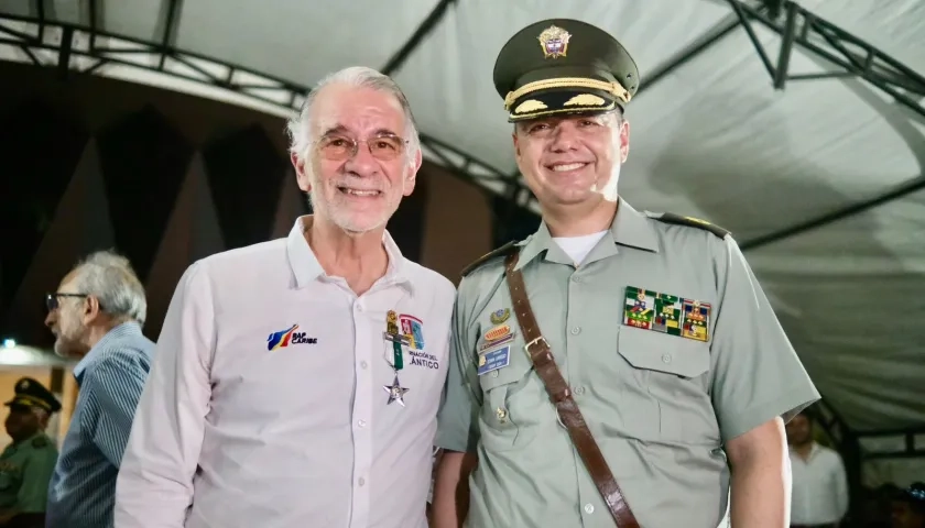 El Gobernador Eduardo Verano con el comandante de la Mebar, coronel Edwin Urrego.