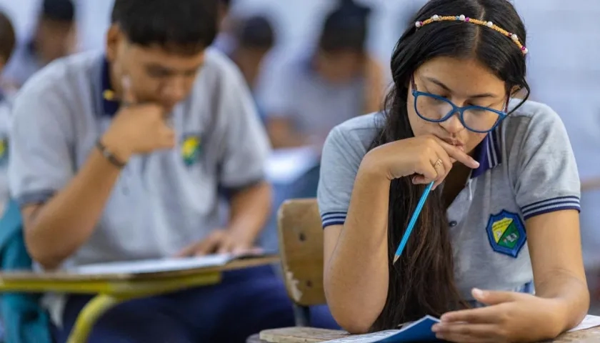 Estudiantes del Atlántico durante la realización de las Pruebas Saber.