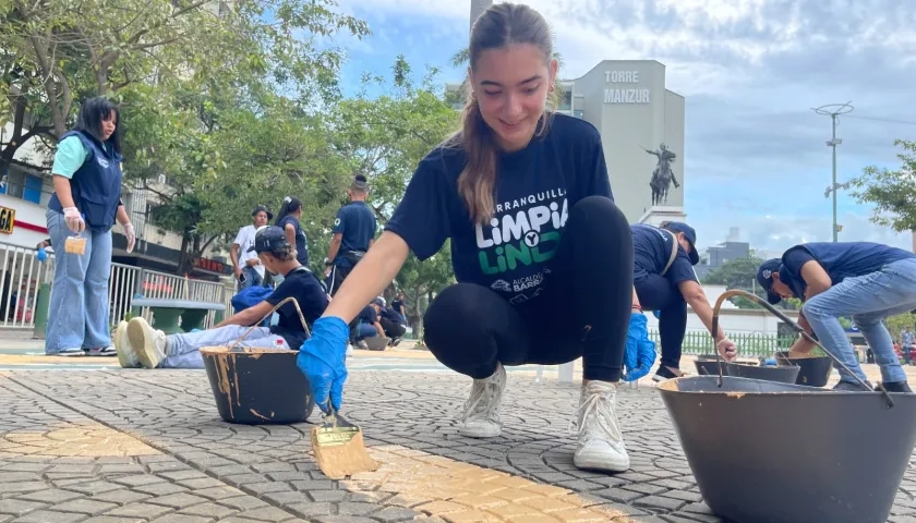 Se realizaron varias intervenciones de mejora y embellecimiento en la plaza Bolívar.