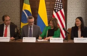 Reunión de los gobiernos de Brasil, Colombia y Estados Unidos para la protección del patrimonio paleontológico.