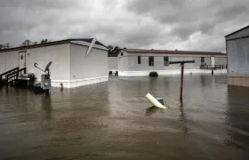 Casas y calles inundadas. 