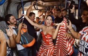 Isabella Chams, Reina del Carnaval de Barranquilla 2020, rumbo al 'Metro'.