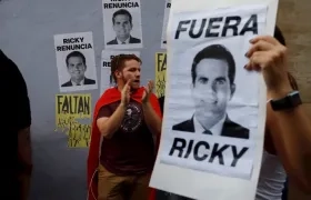 Manifestantes piden la renuncia del gobernador de Puerto Rico, Ricardo Rosselló. 