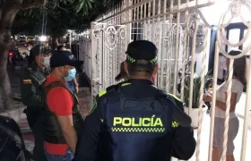 Policía y Alcaldía visitan a los residentes de los diferentes barrios de la ciudad. 