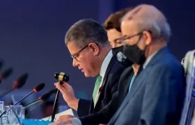 Alok Sharma (centro), presidente de la COP26.