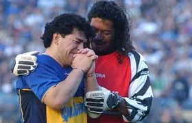 Diego Maradona y René Higuita.