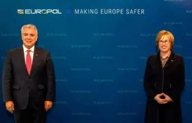 El Presidente Iván Duque y la Directora de Europol, Catherine De Bolle.