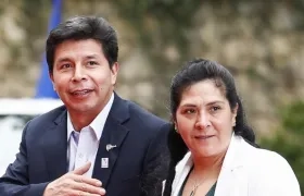 Presidente de Perú, Pedro Castillo, junto a la primera dama Lilia Paredes.