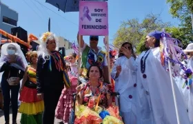 Mujeres víctimas de la violencia en el Carnaval de la 44