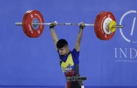Miguel Suárez levantó 106 kilogramos en arranque y 138 en envión. 