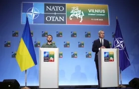 El presidente ucraniano, Volodímir Zelenski y  secretario general de la OTAN, Jens Stoltenber.