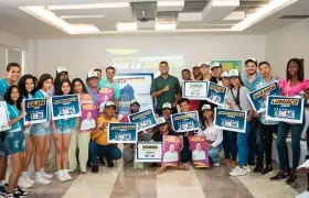 El candidato a la Gobernación Alfredo Varela suscribió el compromiso social con organizaciones juveniles del departamento