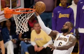 LeBron James, estrella de Los Ángeles Lakers. 