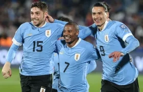 Federico Valverde, Nicolás De la Cruz y Darwin Núñez, tridente ofensivo de Uruguay.