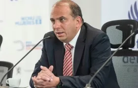 Carlos Camargo, Defensor del Pueblo.