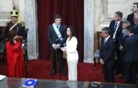 El Presidente Javier Milei con la Vicepresidenta saliente de Argentina, Cristina Fernández durante la ceremonia en el Congreso de la Nación.