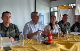 El Ministro del Interior se reunió con la comunidad y las autoridades en Cauca.