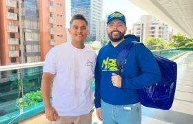 El beisbolista Dónovan Solano y el pastor Julio Triana. 