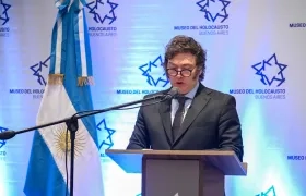 Javier Milei en un acto conmemorativo del Día Internacional en Memoria de las Víctimas del Holocausto