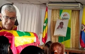 Donaldo Vizcaíno fue homenajeado en cuerpo presente en la Casa de la Cultura de Malambo. 