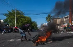 Manifestantes pidiendo la renuncia del Primer Ministro de Haití,Ariel Henry. 